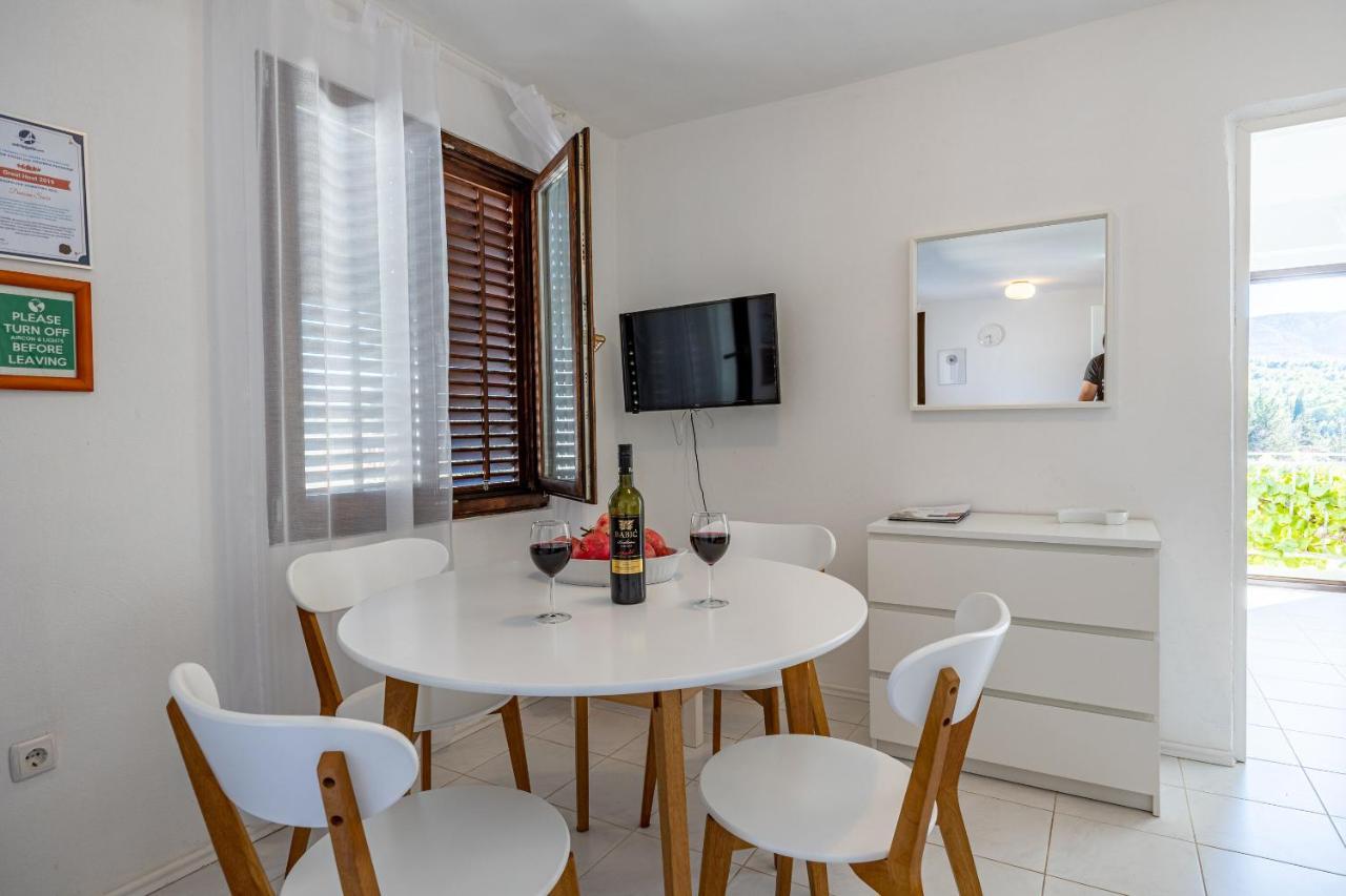 Apartments Iskra Vrboska Zewnętrze zdjęcie