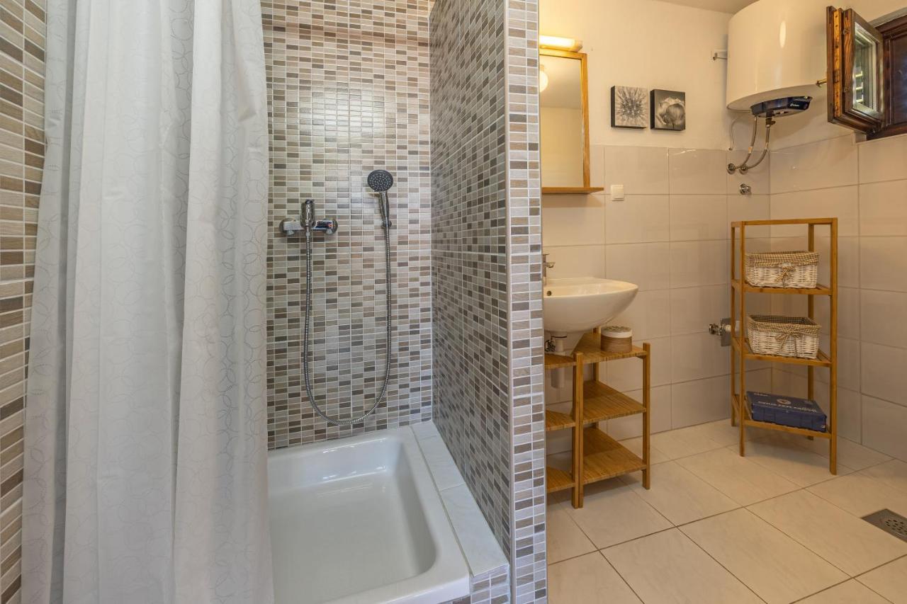 Apartments Iskra Vrboska Zewnętrze zdjęcie