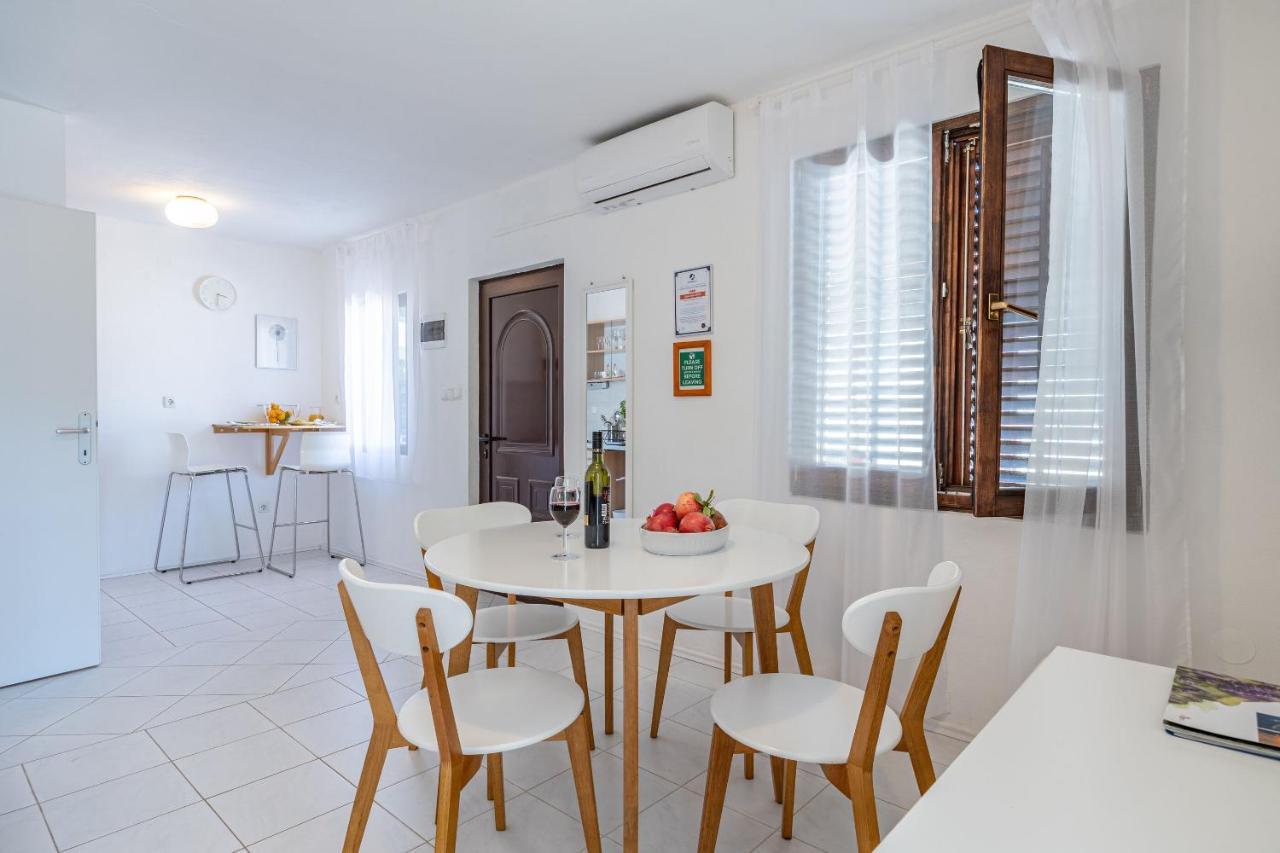 Apartments Iskra Vrboska Zewnętrze zdjęcie