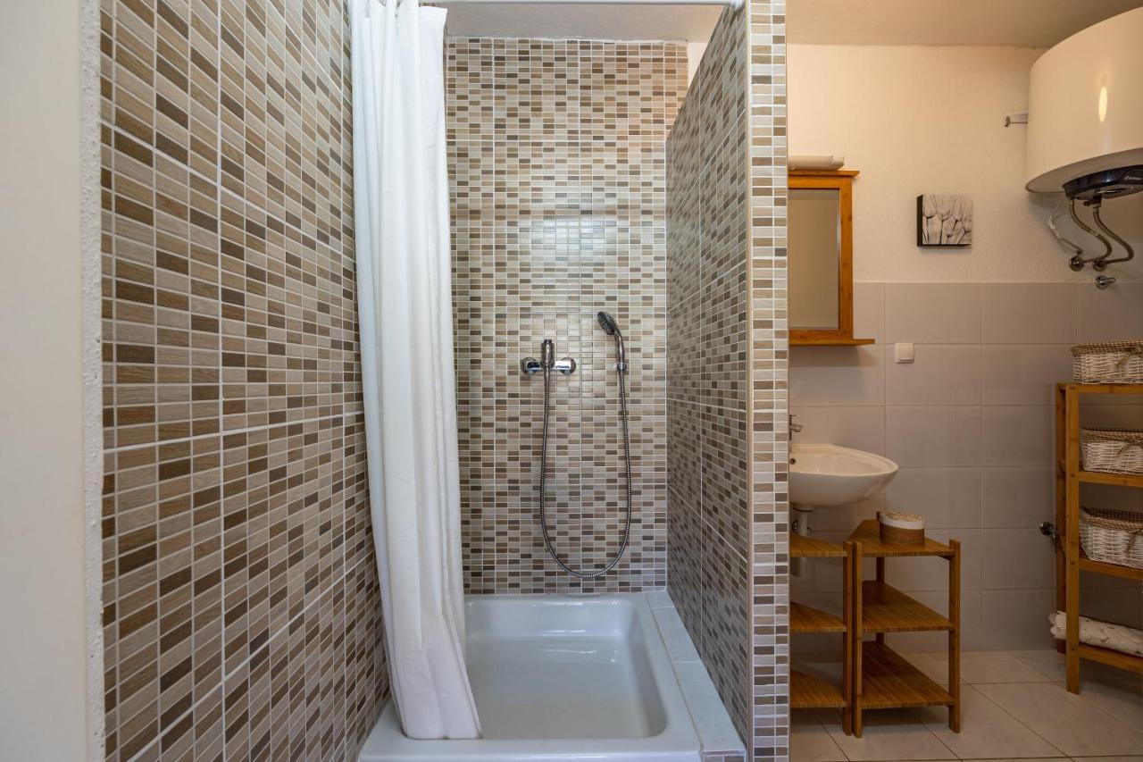 Apartments Iskra Vrboska Zewnętrze zdjęcie