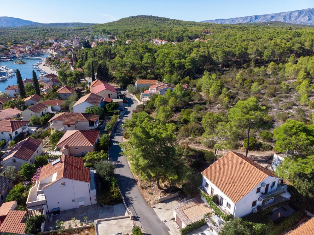 Apartments Iskra Vrboska Zewnętrze zdjęcie
