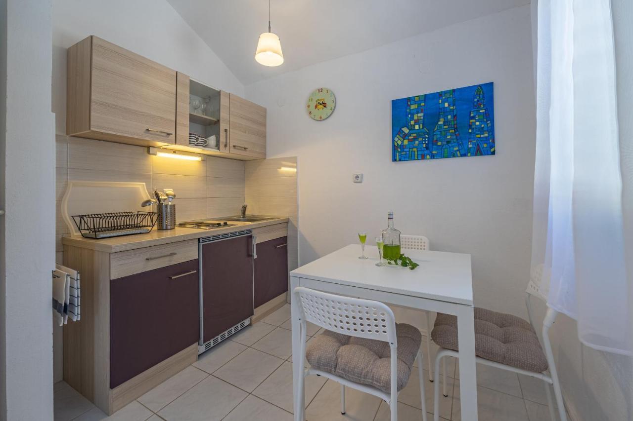 Apartments Iskra Vrboska Zewnętrze zdjęcie