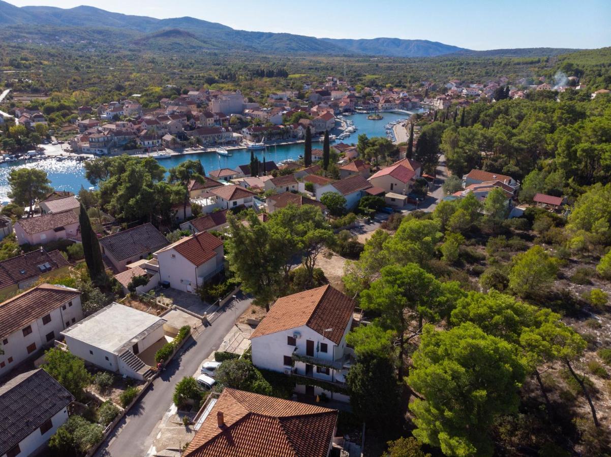 Apartments Iskra Vrboska Zewnętrze zdjęcie