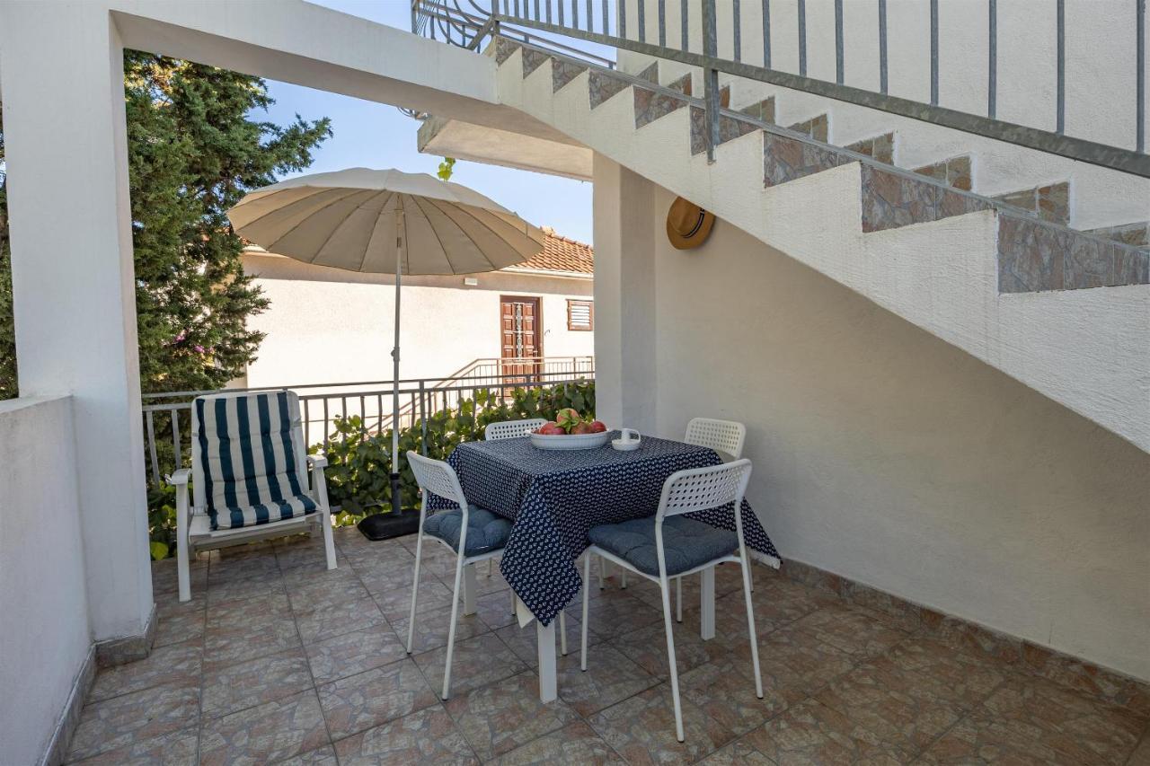 Apartments Iskra Vrboska Zewnętrze zdjęcie