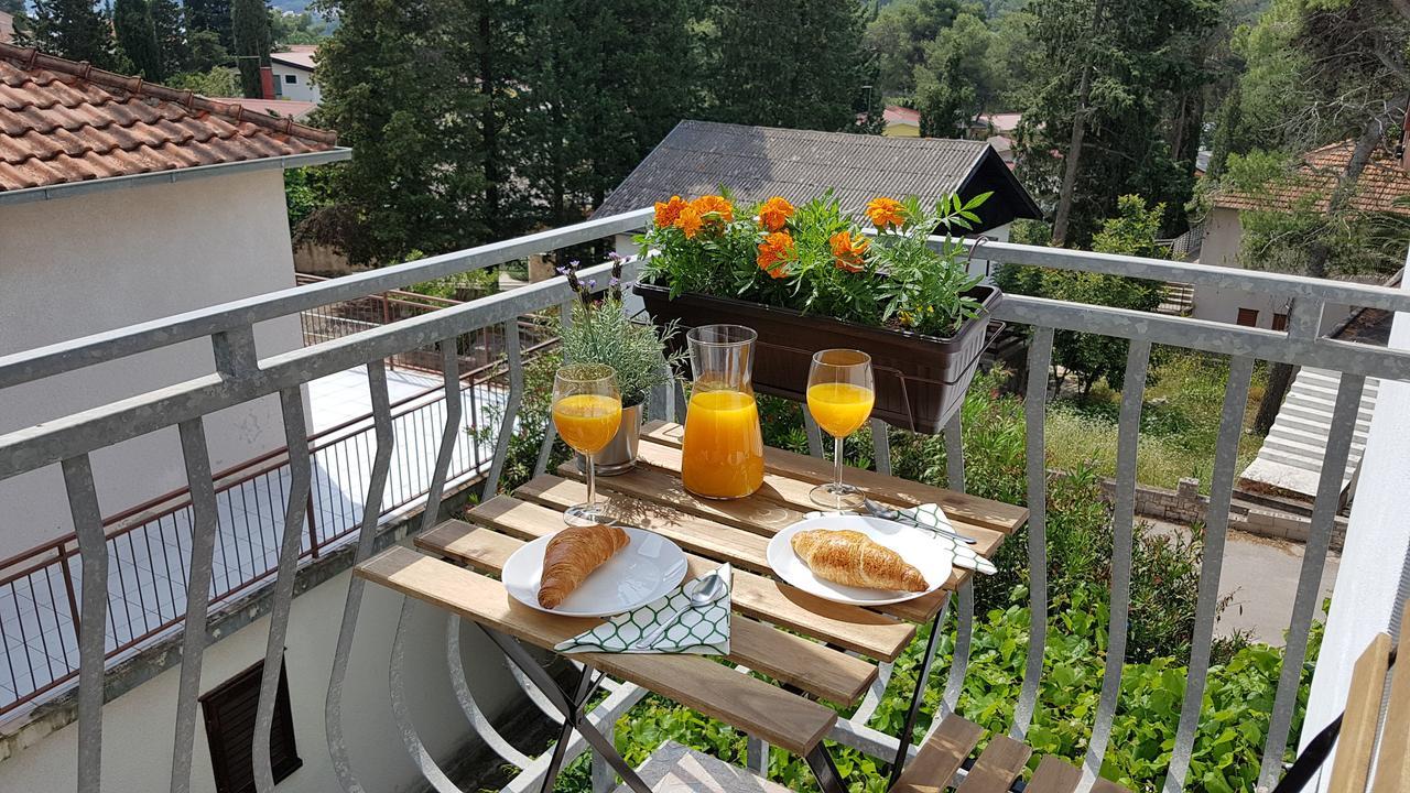 Apartments Iskra Vrboska Zewnętrze zdjęcie